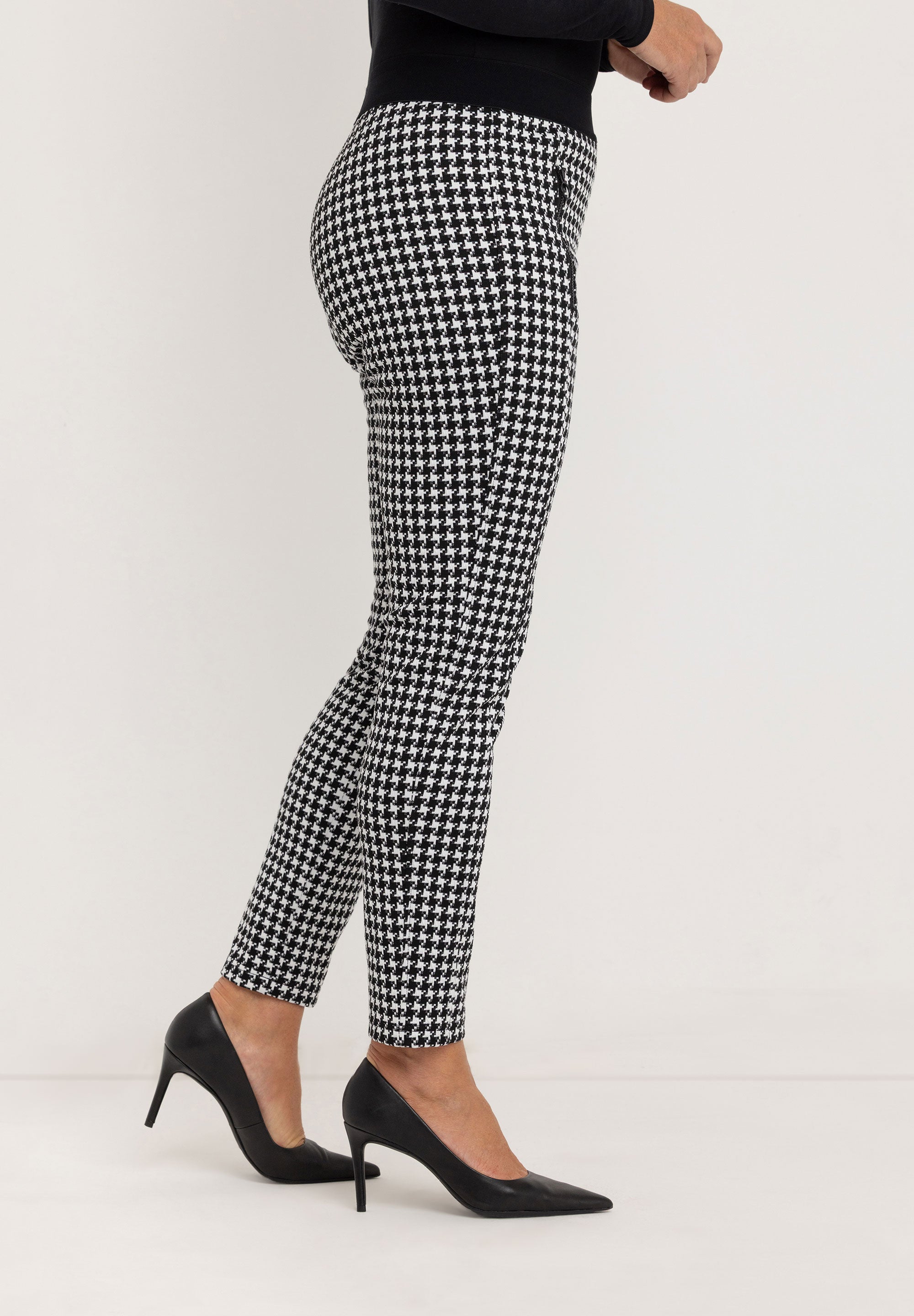 Laura Slim Cigarette Broek | Black Ecru