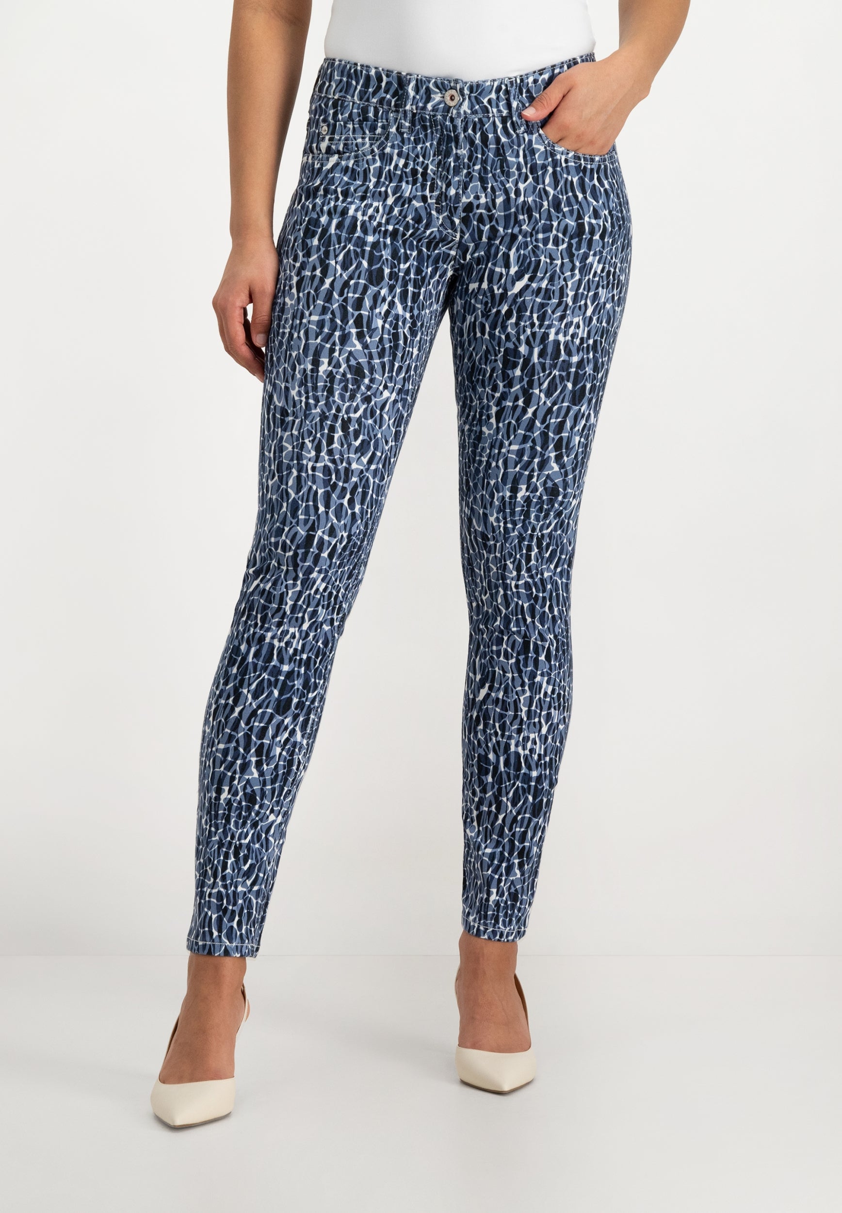 Twigie Shape-On Straight Jeans | Stone Blue