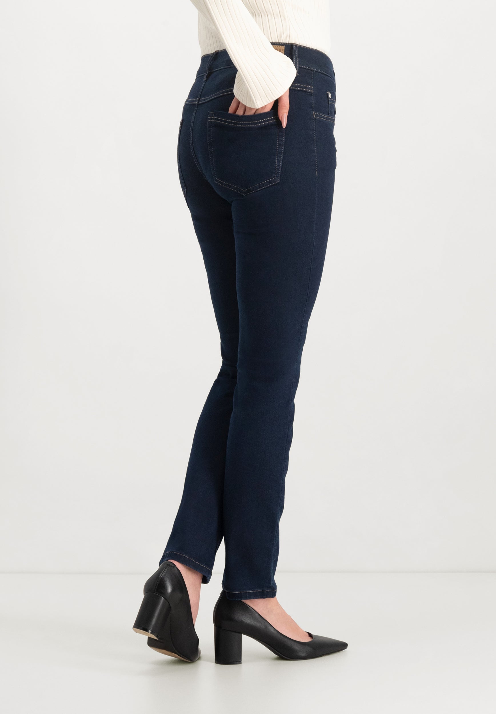 Twigie Shape-On Straight Jeans | Blue Black Pants ZRS