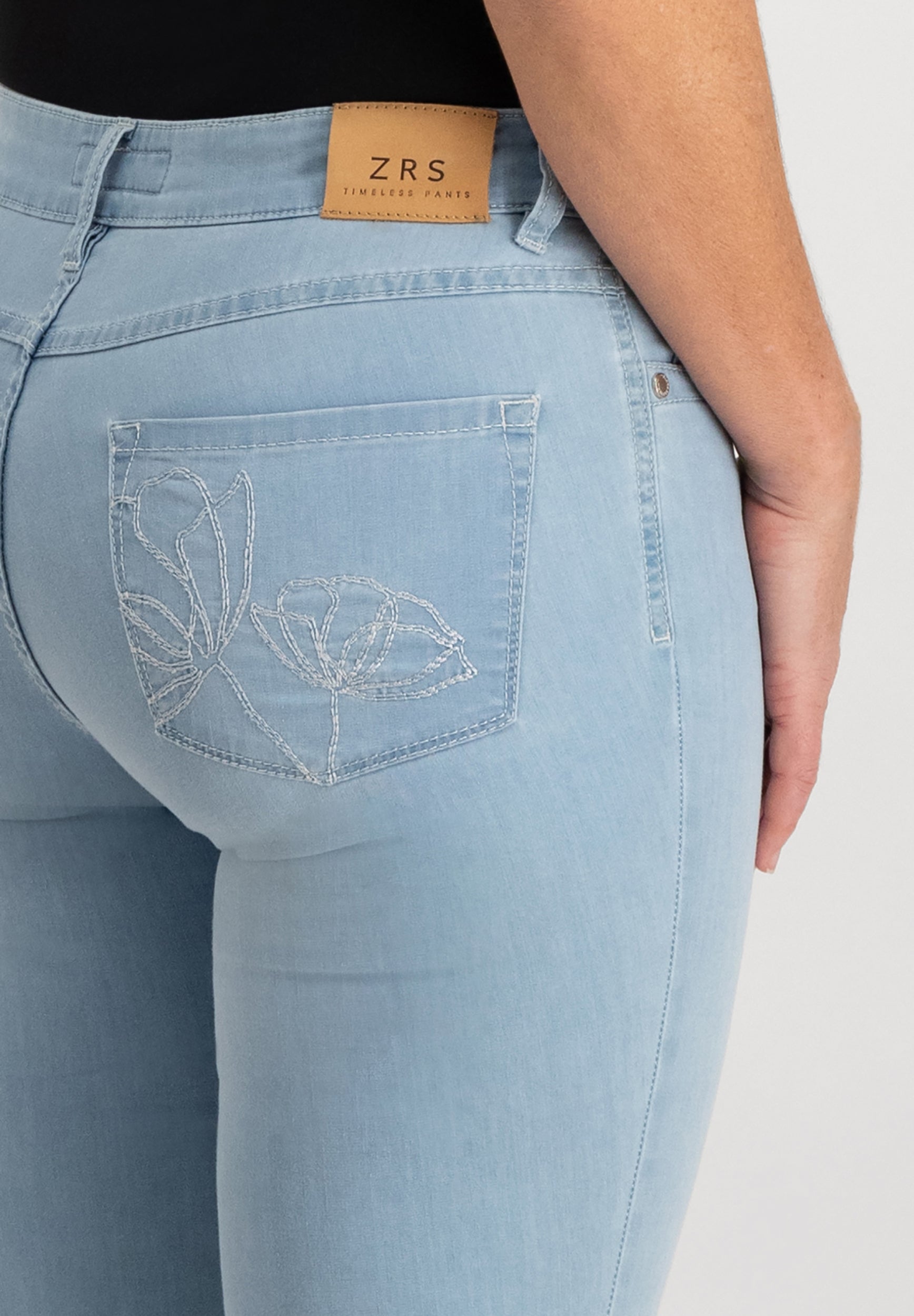 Kora Denim Cropped Jeans | Bleach