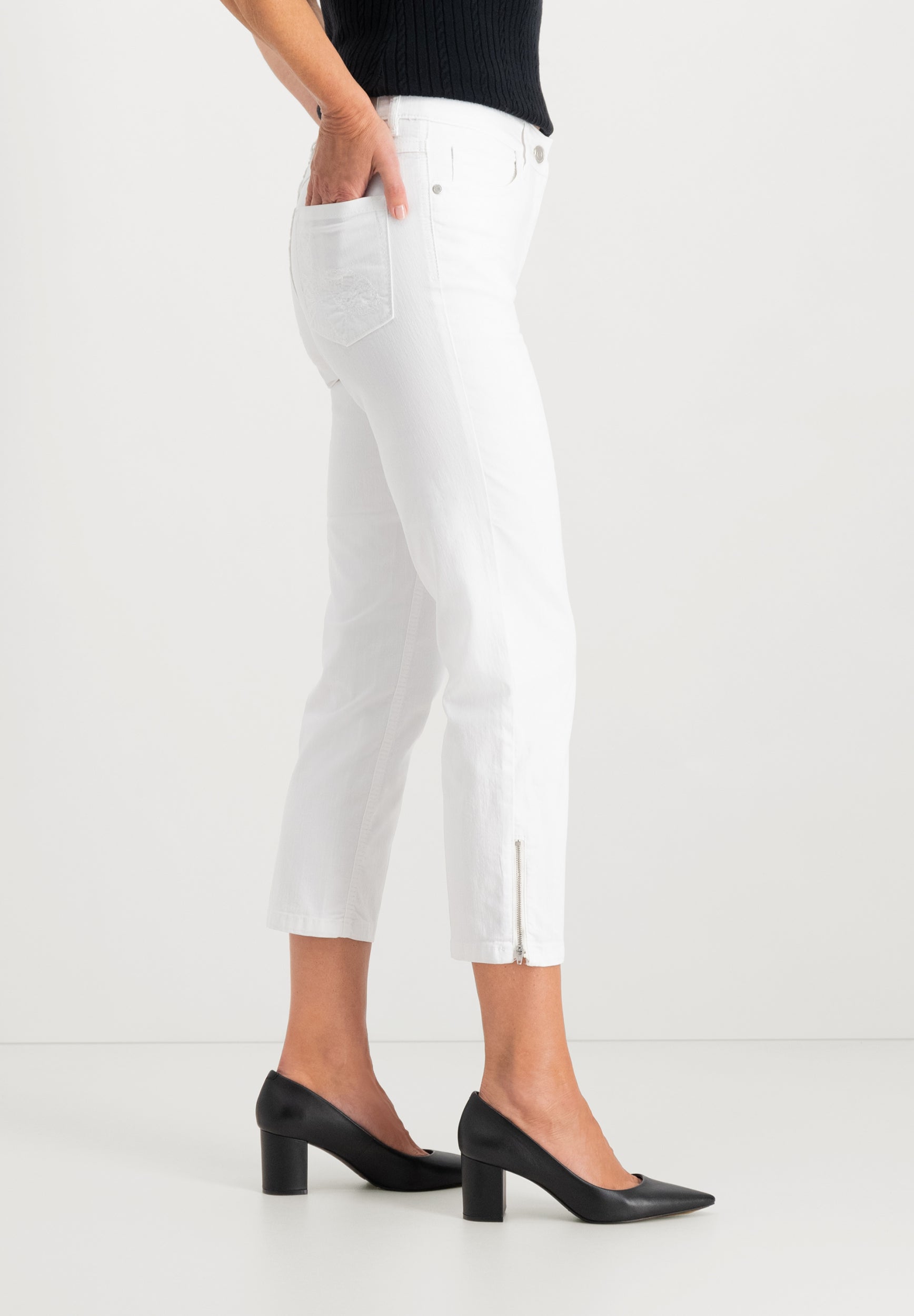 Kora Coloured Light Denim Ankle Jeans | Optical White Pants ZRS