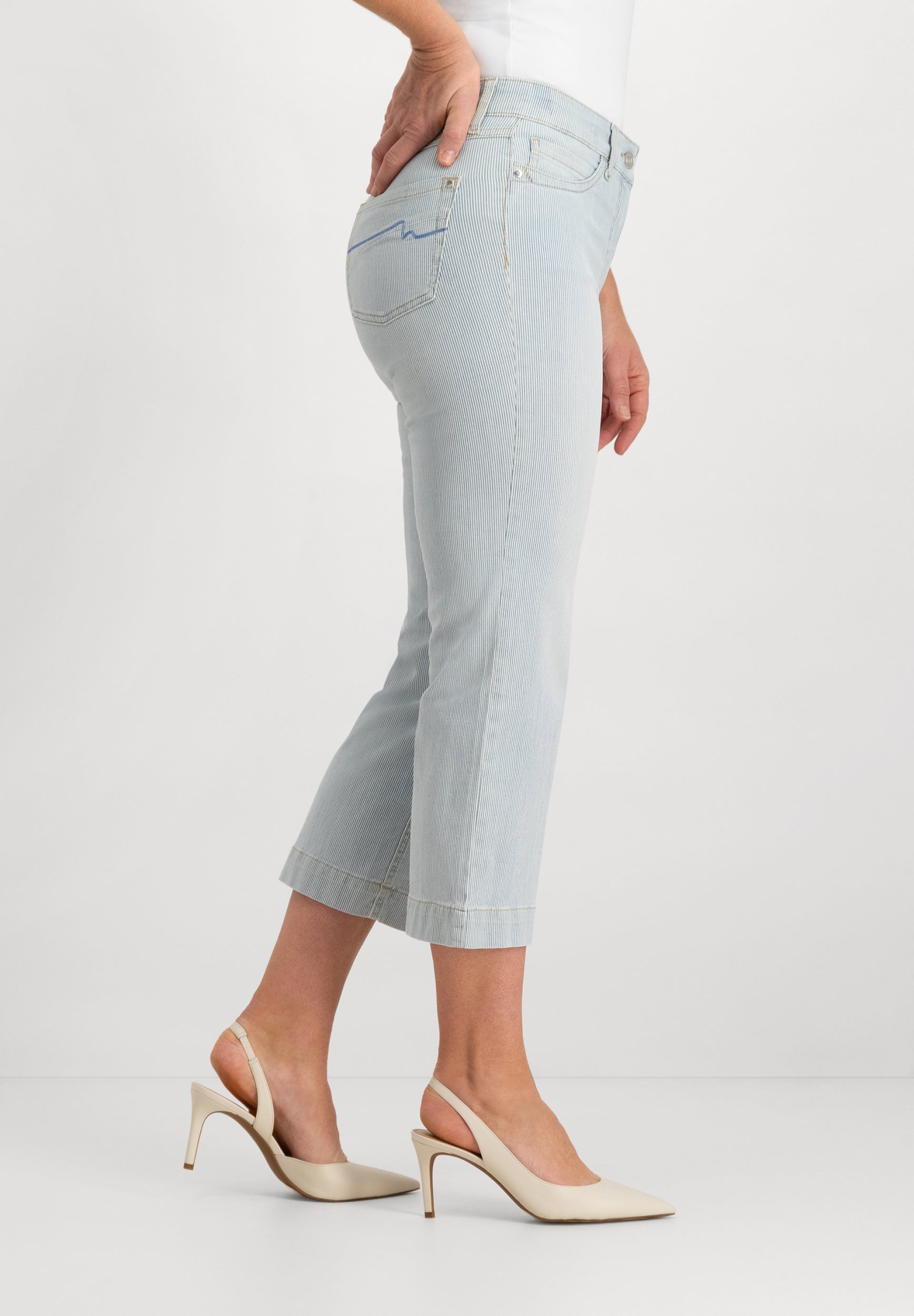 Kora 7/8 Jeans | Bleach Stripes